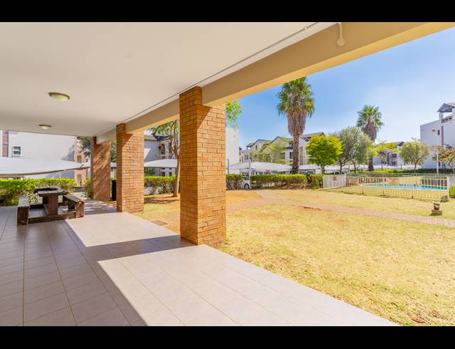2 BEDROOM APARTMENT FOR SALE IN DAINFERN
